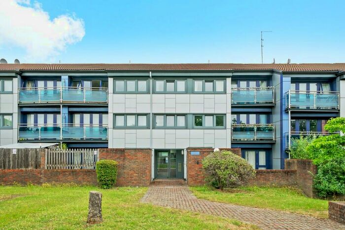 2 Bedroom Flat To Rent In Francis Road, Harrow, HA1