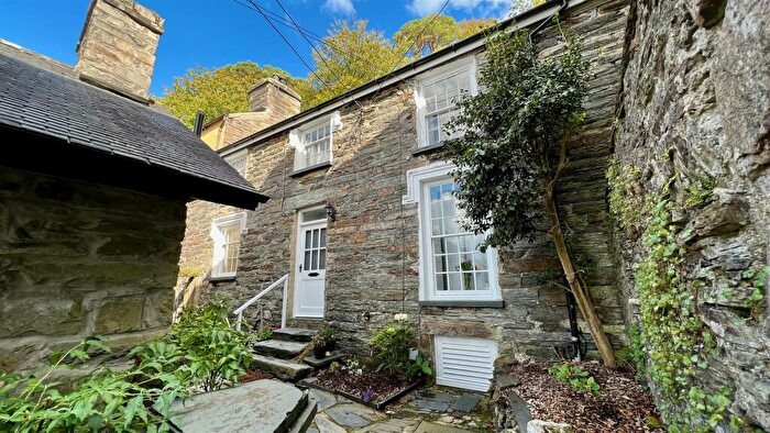 3 Bedroom Terraced House For Sale In Maentwrog, Blaenau Ffestiniog, LL41