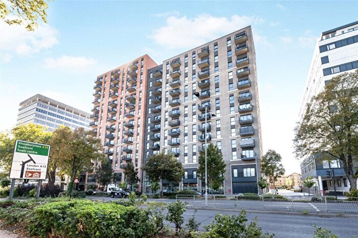 2 Bedroom Flat For Sale In Victoria Avenue, Southend-on-Sea, SS2