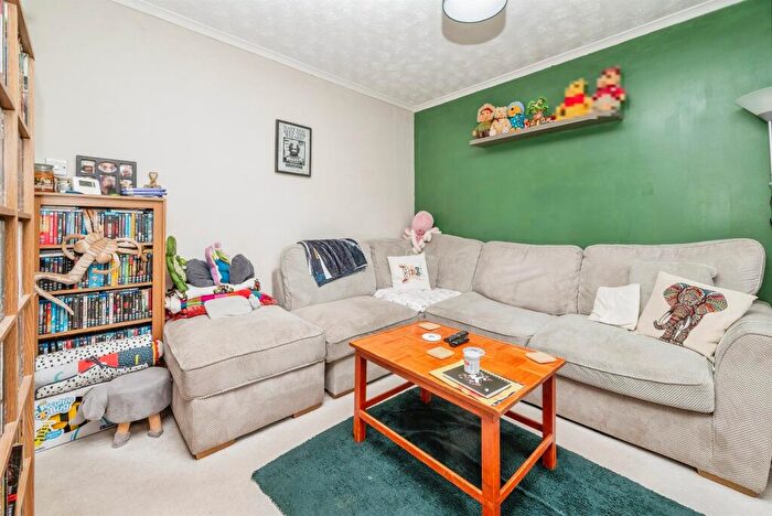 3 Bedroom Terraced House For Sale In Amhurst Gardens, Belton, Great Yarmouth, NR31