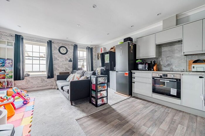 2 Bedroom Flat For Sale In Denmark Street, Diss, IP22