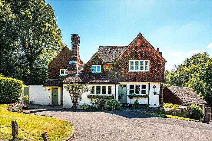 4 Bedroom Detached House For Sale In The Street, Ewhurst, Cranleigh, Surrey, GU6