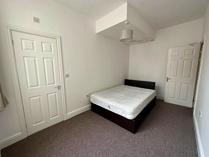 1 Bedroom End Of Terrace House To Rent In South Street, Rotherham, S62