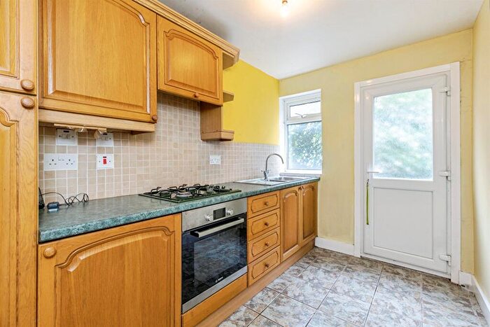2 Bedroom Terraced House For Sale In Thorold Road, Chatham, ME5