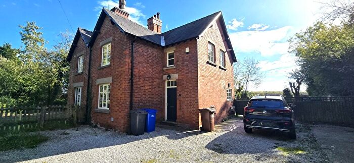 2 Bedroom Semi-Detached House To Rent In Newborough Road, Needwood, Burton-on-Trent, DE13