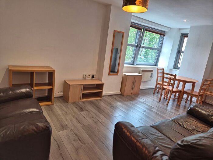 2 Bedroom Flat To Rent In Montana House, Princess Street, Manchester, M1
