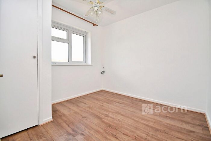 2 Bedroom Flat To Rent In Nuxley Road, Belvedere, DA17