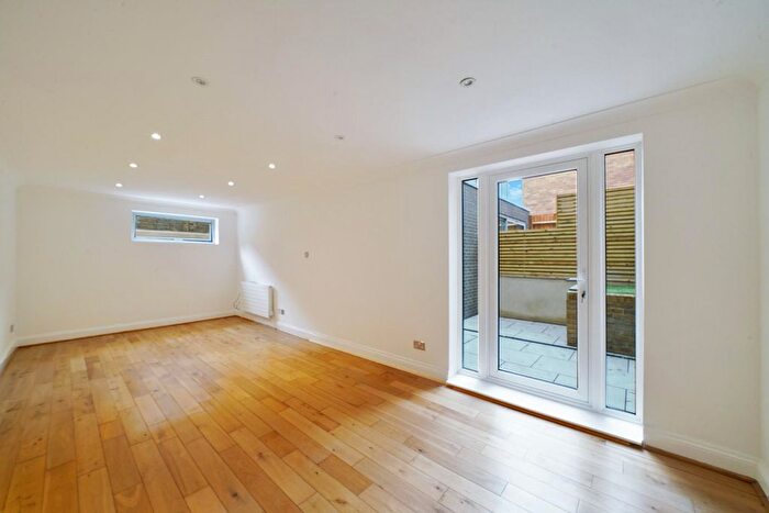 2 Bedroom Flat To Rent In Arundel Place, Barnsbury, N1