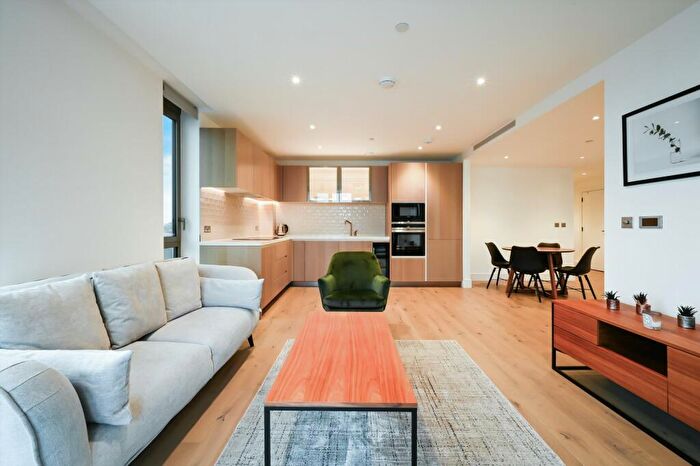 2 Bedroom Apartment To Rent In Radley House, Prince Of Wales Drive, London, SW11