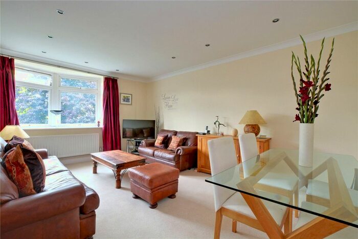 2 Bedroom Flat To Rent In Sweyn Place, London, SE3