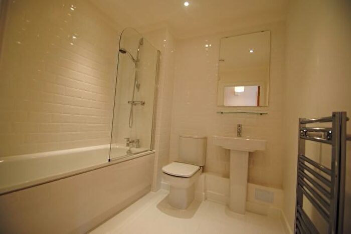 1 Bedroom Flat To Rent In City Peninsula, Barge Walk, London, SE10