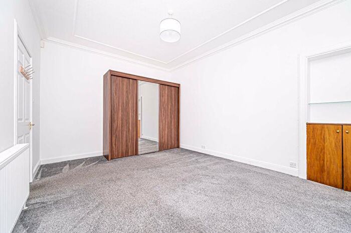 1 Bedroom Flat For Sale In Harcourt Road, Kirkcaldy, KY2