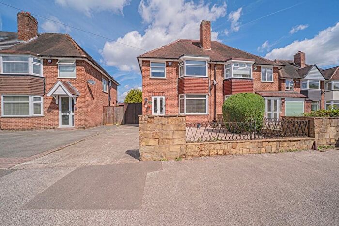 3 Bedroom Semi-Detached House For Sale In Knightsbridge Road, Solihull, B92