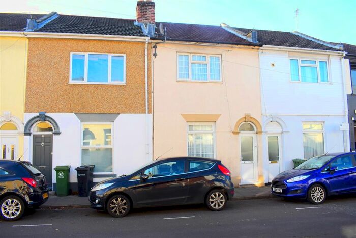 4 Bedroom Terraced House To Rent In Baileys Road, Southsea, Portsmouth, PO5