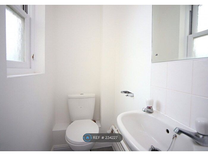 3 Bedroom Terraced House To Rent In Witcombe Place, Cheltenham, GL52