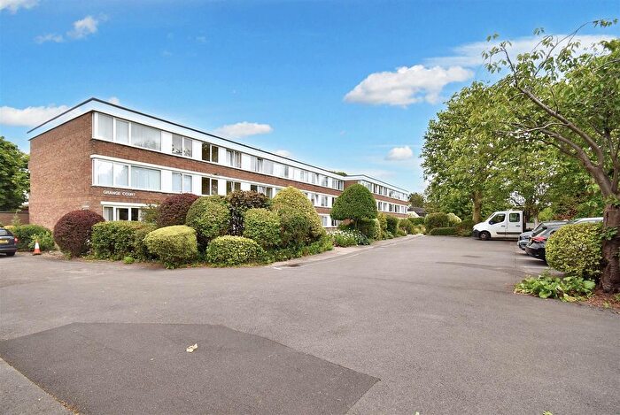2 Bedroom Flat For Sale In Grange Court Road, Westbury-On-Trym, Bristol, BS9