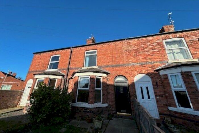 2 Bedroom End Of Terrace House To Rent In Chapel Lane, Chester, CH3