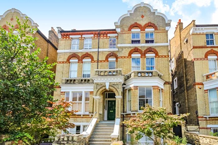 1 Bedroom Flat To Rent In The Chase, Clapham, SW4
