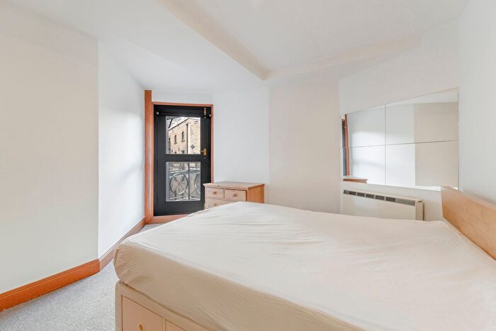 1 Bedroom Flat For Sale In Java Wharf, Shad Thames, SE1