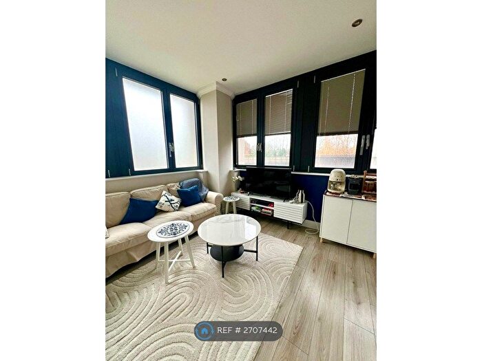 2 Bedroom Flat To Rent In Surrey Street, Norwich, NR1