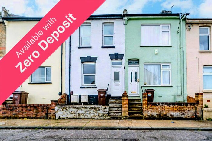 1 Bedroom Flat To Rent In Portland Street, Chatham, ME4