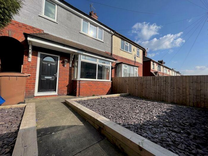 3 Bedroom Terraced House To Rent In Beckton Avenue, Tunstall, Stoke-On-Trent, Staffordshire, ST6