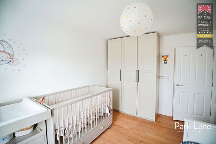 2 Bedroom Flat For Sale In Gibson Road, Bishops Stortford, CM23