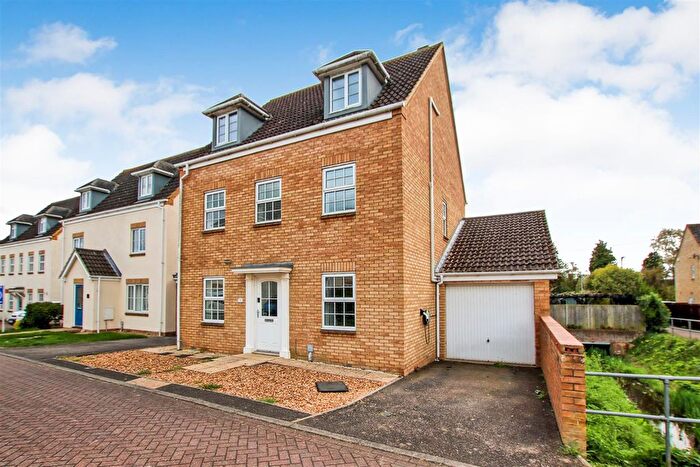 5 Bedroom Detached House For Sale In Covent Garden, Willingham, Cambridge, CB24