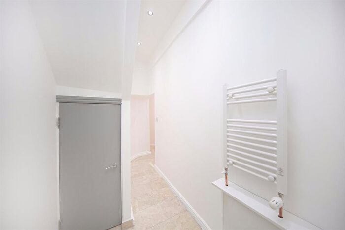 1 Bedroom Flat For Sale In Fortune Green Road, London, NW6