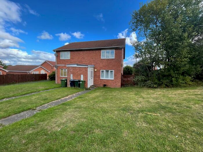 1 Bedroom Flat To Rent In Long Meadow Close, Ryton, NE40