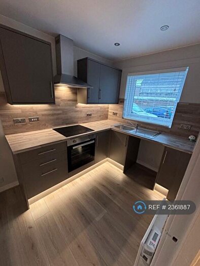 1 Bedroom Flat To Rent In Larkin Gardens, Paisley, PA3