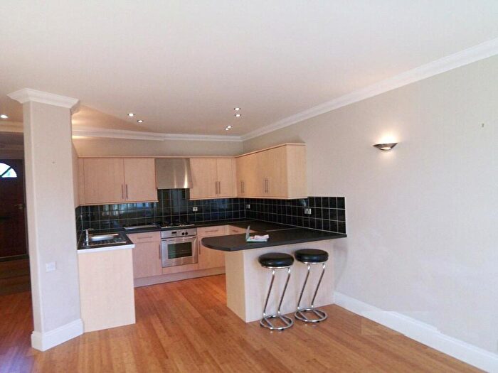 2 Bedroom Apartment To Rent In Newport Road, Barnstaple, Devon, EX32