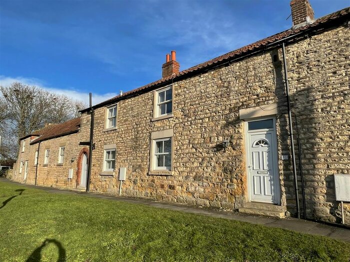 3 Bedroom Cottage For Sale In Main Street, Seamer, Scarborough, YO12