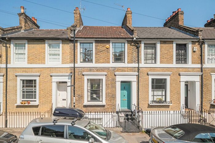 2 Bedroom Flat For Sale In Rokeby Road, Brockley, London, SE4