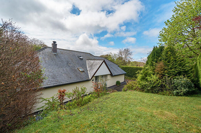 4 Bedroom Detached House For Sale In Leckhampton Hill, Cheltenham, Gloucestershire, GL53