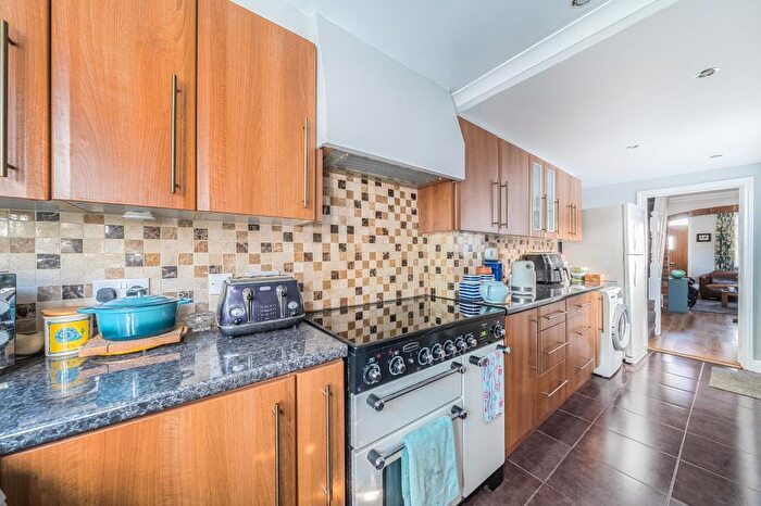 2 Bedroom Terraced House For Sale In East Reading, Berkshire, RG1