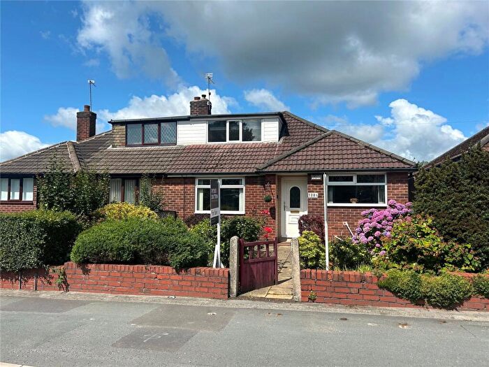 2 Bedroom Semi-Detached Bungalow For Sale In Broadway, Chadderton, Oldham, Greater Manchester, OL9