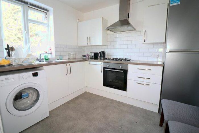 3 Bedroom Maisonette To Rent In Station Parade, Hornchurch, RM12