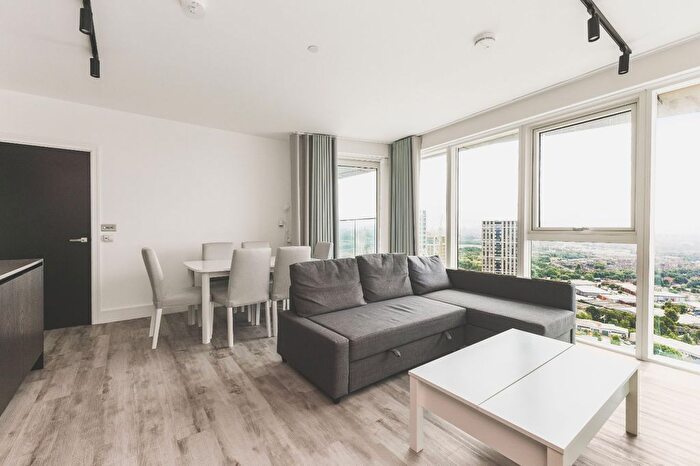 1 Bedroom Flat To Rent In Portal Way, North Acton, London, W3