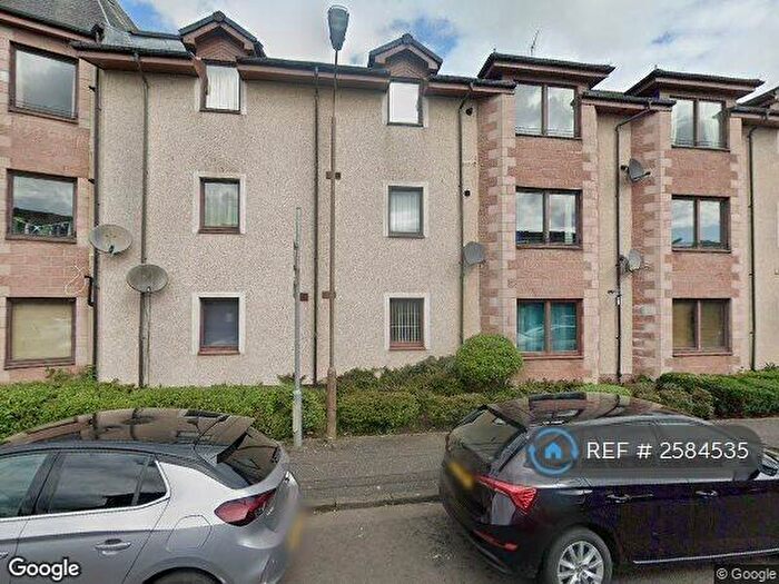 2 Bedroom Flat To Rent In Oliphant Court, Stirling, FK8