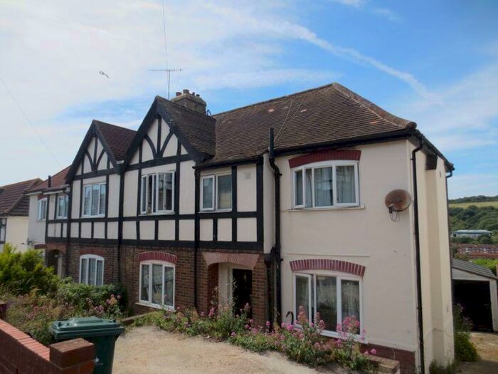 5 Bedroom Semi-Detached House To Rent In Nyetimber Hill, Brighton, BN2