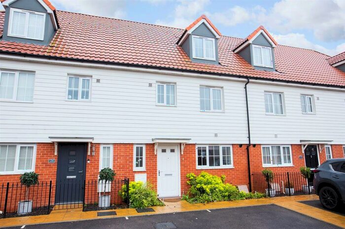 4 Bedroom Terraced House To Rent In Cherry Blossom Way, Aylesham, CT3