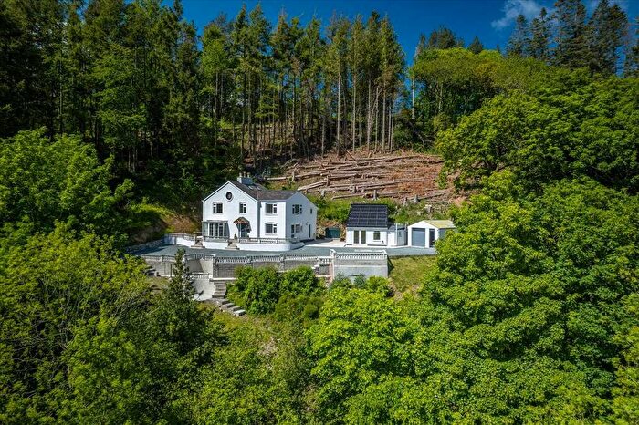 3 Bedroom Detached House For Sale In Coed Bach, Llanfaes, Beaumaris, LL58