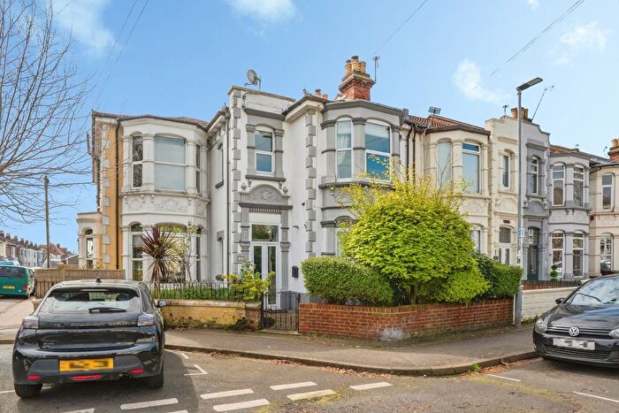 3 Bedroom Terraced House For Sale In Laburnum Grove, Portsmouth, Hampshire, PO2