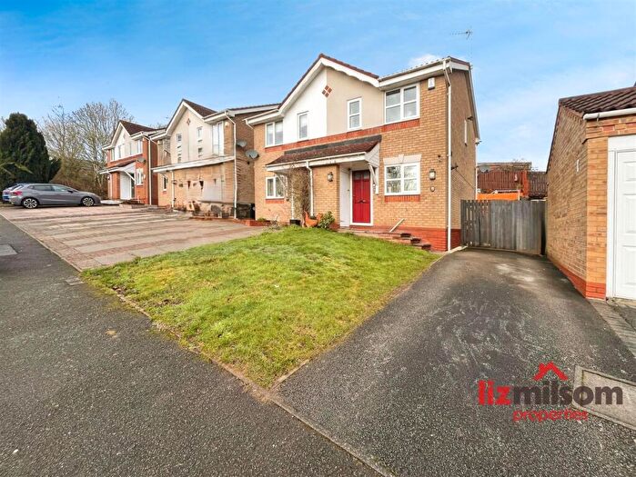 2 Bedroom Semi-Detached House For Sale In Silkstone Close Church Gresley, Swadlincote, DE11