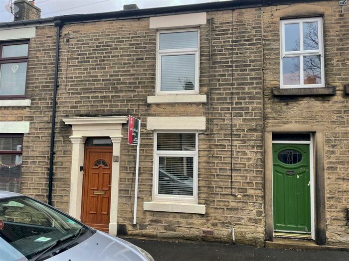 2 Bedroom Terraced House To Rent In Sheffield Road, Glossop, SK13
