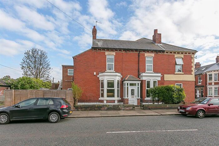 2 Bedroom End Of Terrace House For Sale In Trewhitt Road, Heaton, Newcastle Upon Tyne, NE6