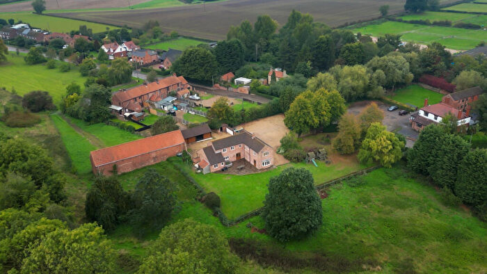 4 Bedroom Detached House For Sale In Floss Farm, Cottam, Retford, Nottinghamshire, DN22