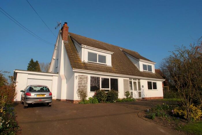 4 Bedroom Detached House To Rent In White Chalet, Winfarthing, IP22