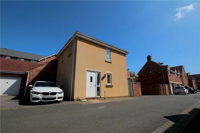 2 Bedroom Link Detached House To Rent In Rosemary Crescent, Portishead, Bristol, BS20